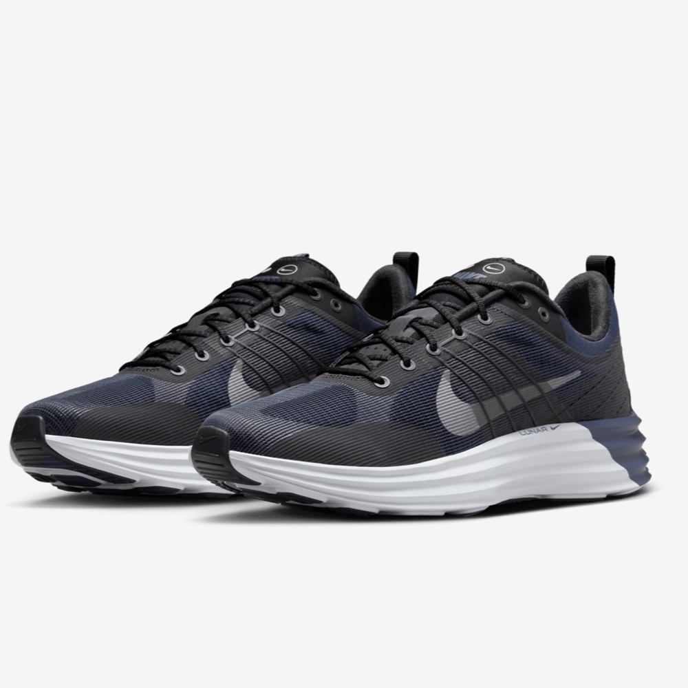 Nike Men’s Lunar Roam